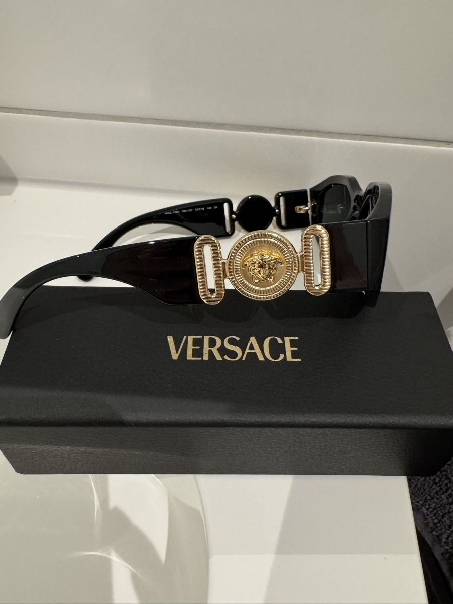Versace Occhiali & Lenti: Original Versace Sonnenbrille Unisex – Nuovo (secondo la descrizione) da Balgach venduto da fad_jb55