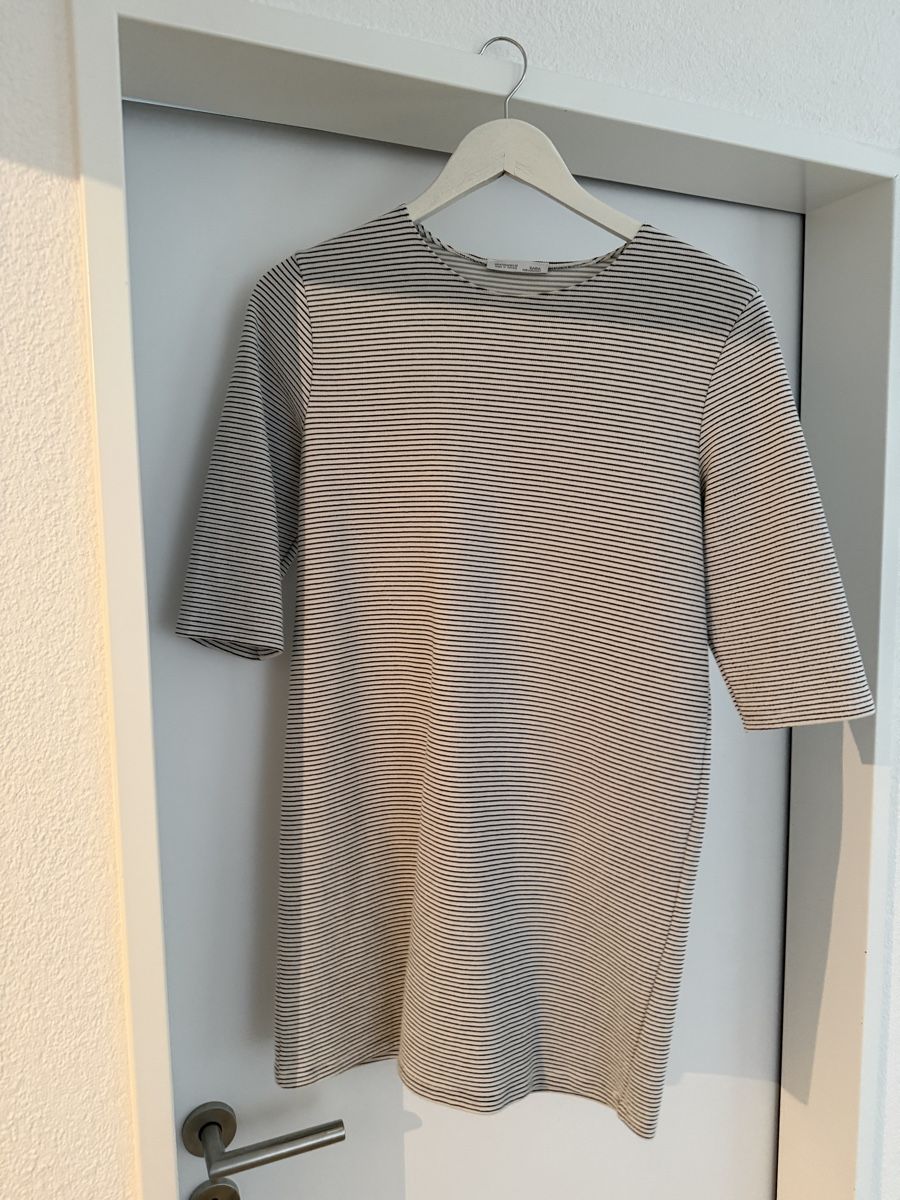Zara Kleider: Zara Kleid gestreift, Grösse M, ideal für den Sommer! – Neu (gemäss Beschreibung) aus Olten von flosflomarkt 1