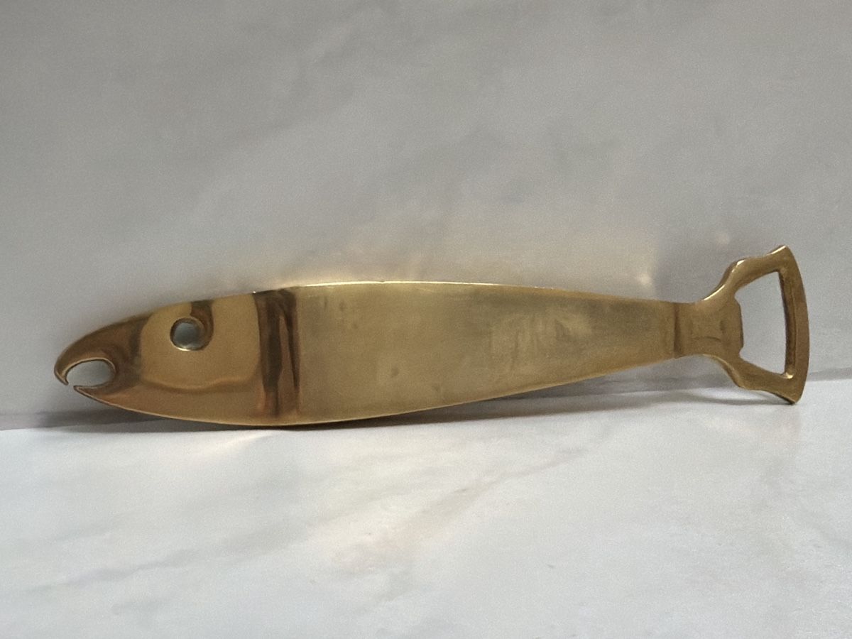 Apribottiglie & Tappi per chiusura: Flaschenöffner in Fischform, Messing. Vintage. – Usato da Biberist venduto da Momo33 1