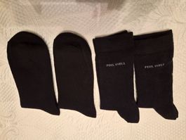Schwarze Socken, Grösse 39-42, Top Zustand NEU!