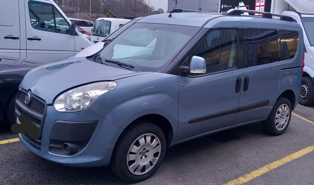 FIAT Doblo 1.4 TB blau-met. (Inverkehrsetzung: 2013)