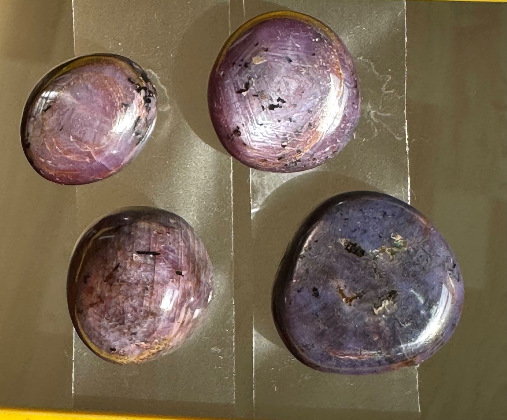 Pietre preziose: Stern Rubin 4Stk   wunderschön ECHT – Nuovo e nell'imballaggio originale da Leuggern venduto da gemshow 9