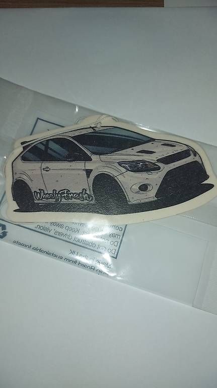 Spray per ambienti: Ford Focus RS MK2 Lufterfrischer weiss – Usato da Näfels venduto da Mp74