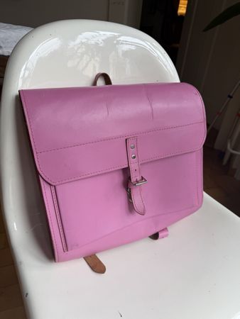 Aruzzi Tauga Annaberg Retro Schulranzen / Thek in Pink