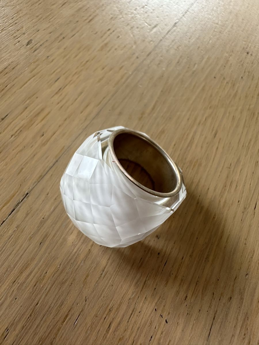 Swarovski Anelli: Ring weiss von Swarovski  – Usato da Kleinandelfingen venduto da Elader
