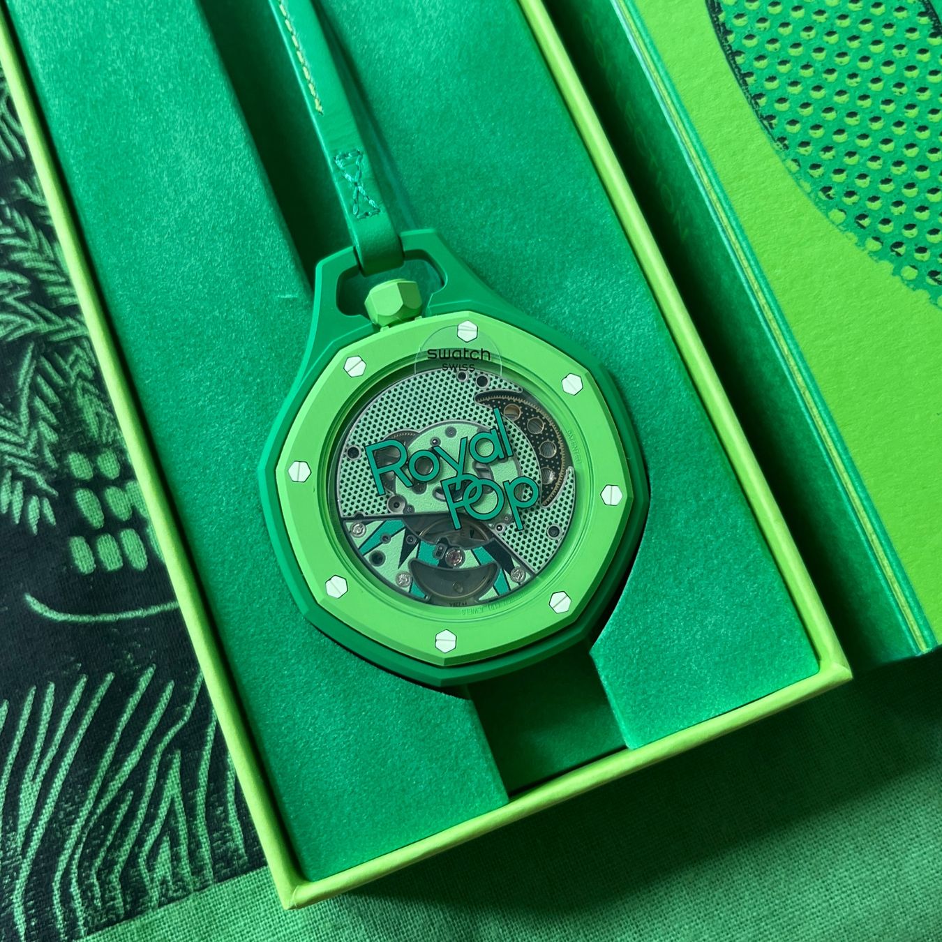 Swatch Orologi: Swatch Royal Pop – Nuovo e nell'imballaggio originale da Kriens venduto da icekev 2
