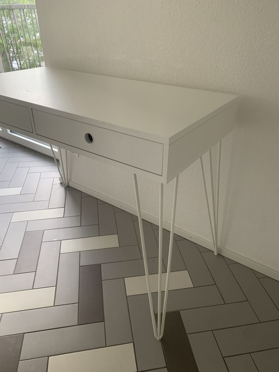 Scrivanie: Schreibtisch  – Usato da Dietikon venduto da pao_7c9d