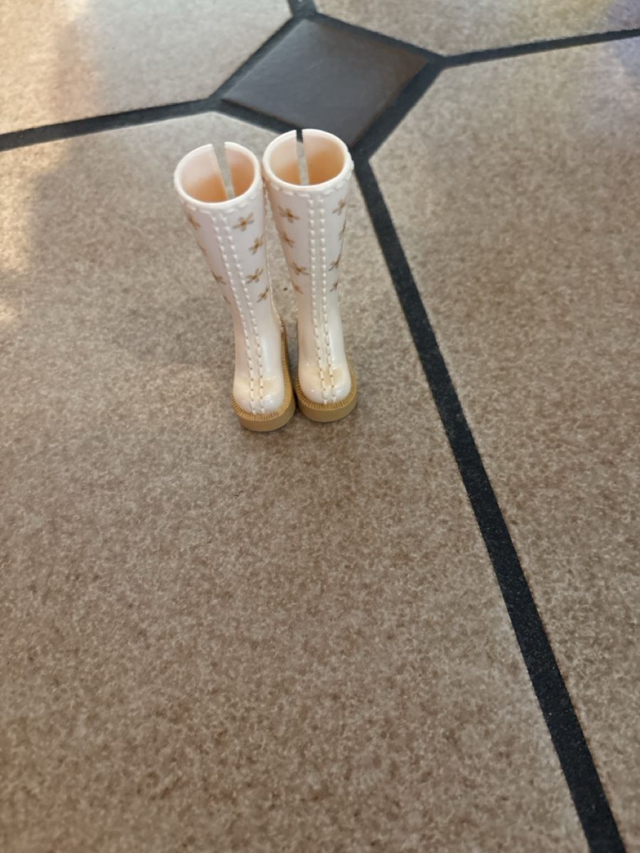 Giocattoli: Botte barbie – Usato da Uvrier venduto da lou_dhk8