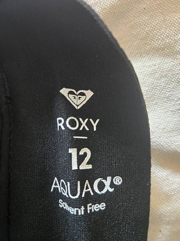 Combinaisons de plongée: Roxy Neopren 2/2 shorty Grösse 12 – D'occasion à Utzenstorf par Ilena01 1