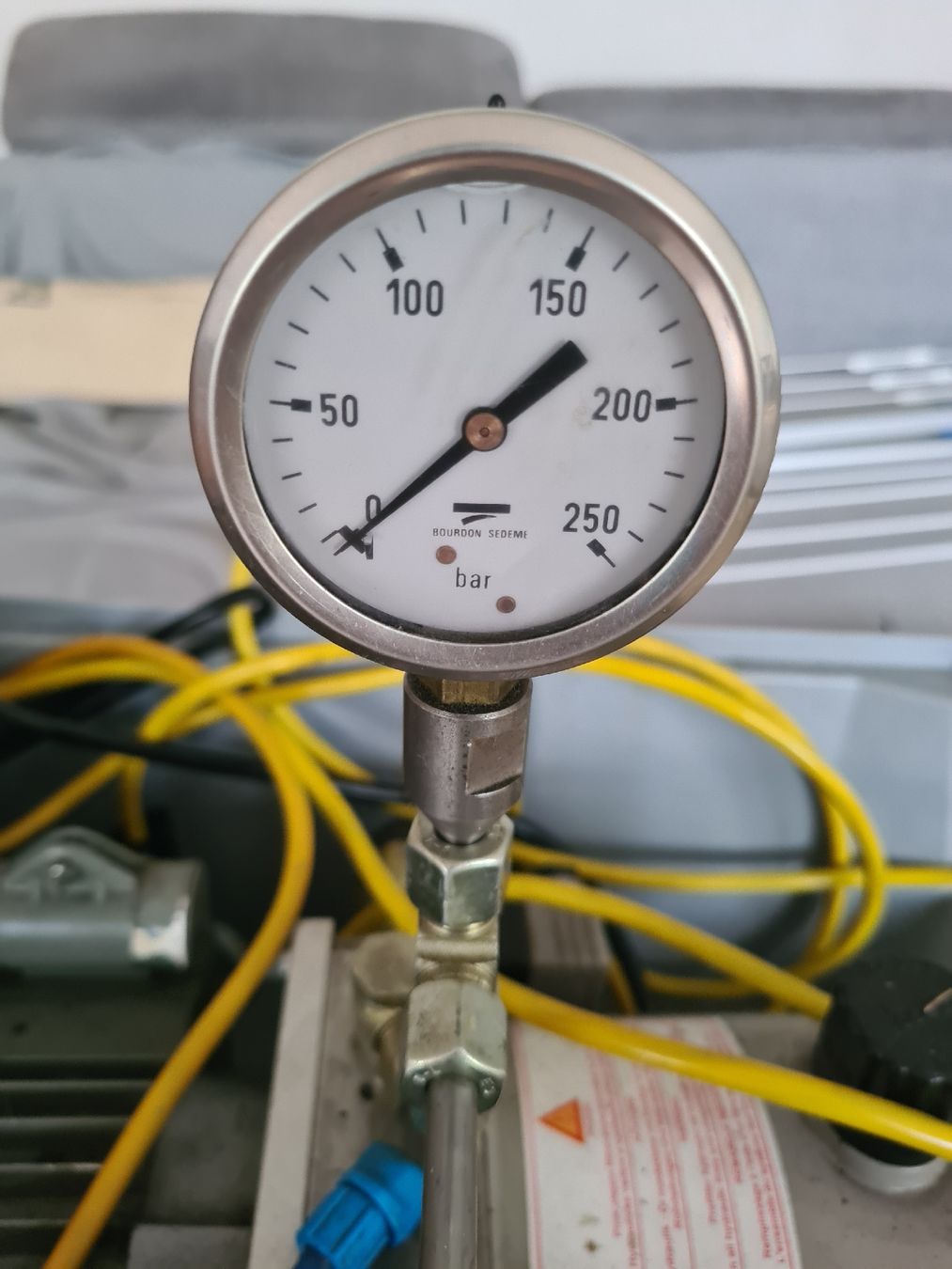 Toutes les machines: Kleines Hydraulikaggregat – Défectueux à Sissach par pablum87 1