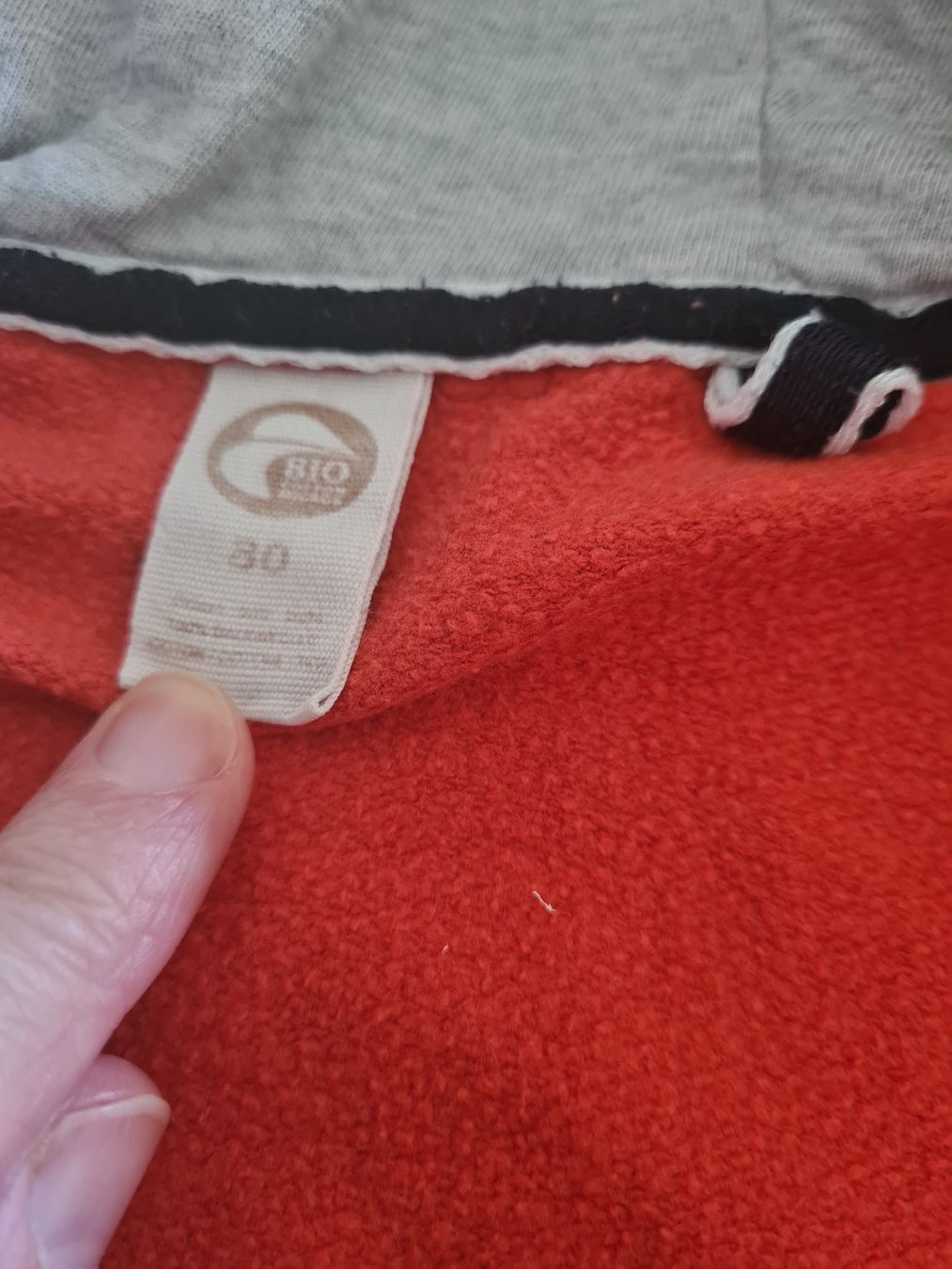 Pulls et sweat-shirts: Kinder Kapuzenpullover orange Grösse 80  – D'occasion à Horw par Mirii91 3