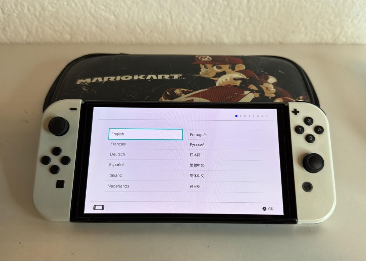 Nintendo Console: Nintendo Switch OLED White - Good Condition 🎮 – Usato da Ehrendingen venduto da bubulence 1