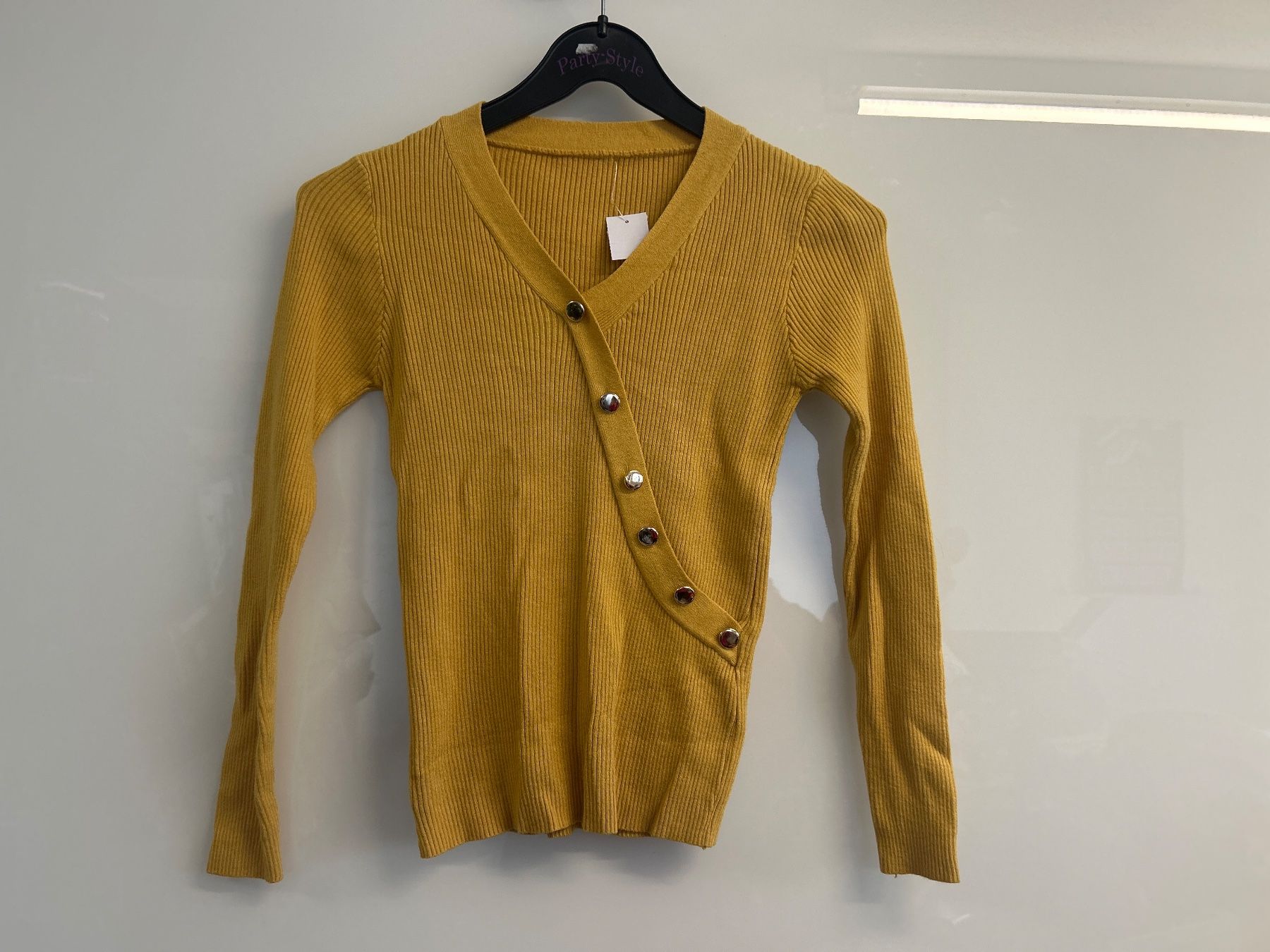 Maglioni & Felpe: Pullover weich figurbetont Gr S/M NEU – Nuovo e nell'imballaggio originale da Regensdorf venduto da Spyke55