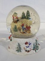 schöne dekorative Schneekugel
