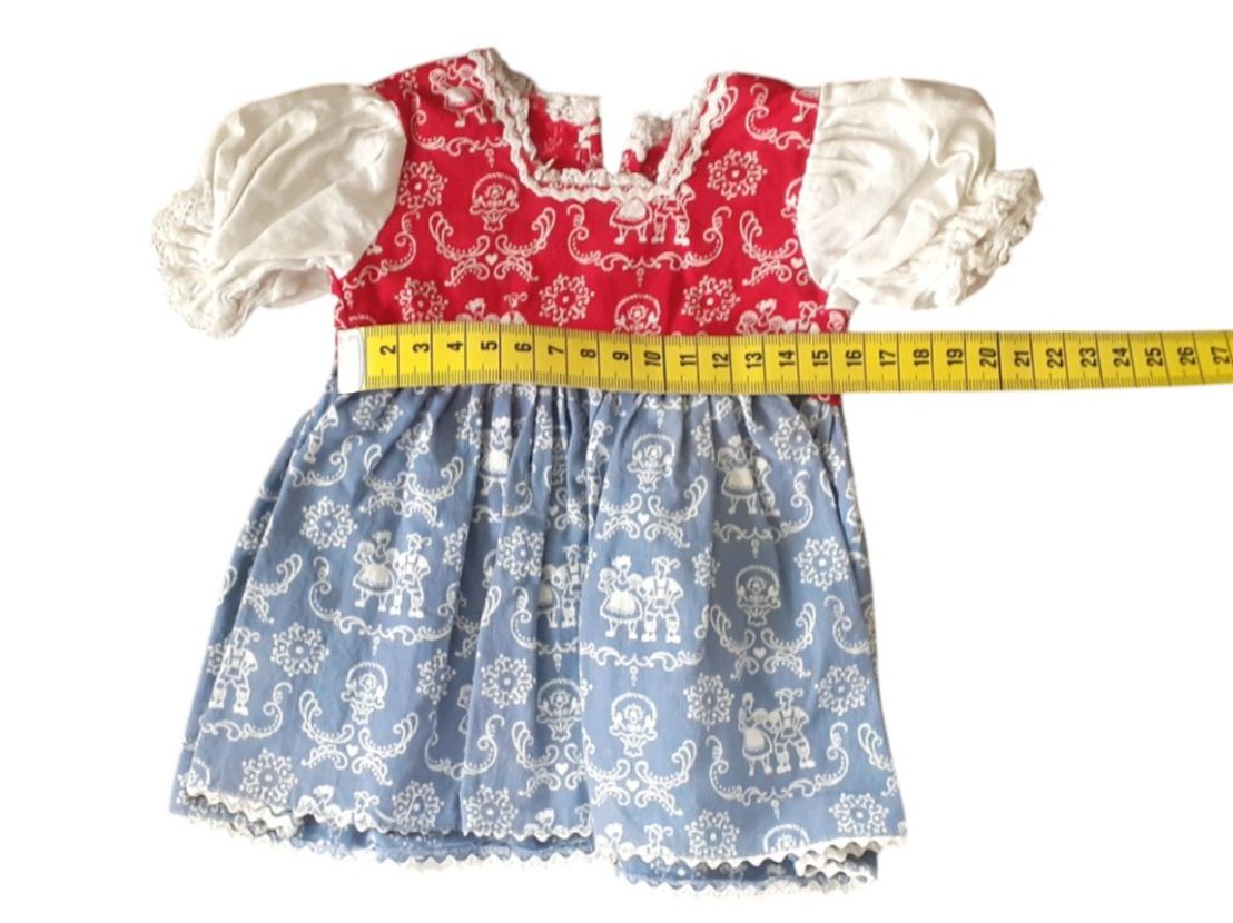 Bambole: Puppenkleid Tracht 1950er – Usato da Mörschwil venduto da lindaswunderkiste 2