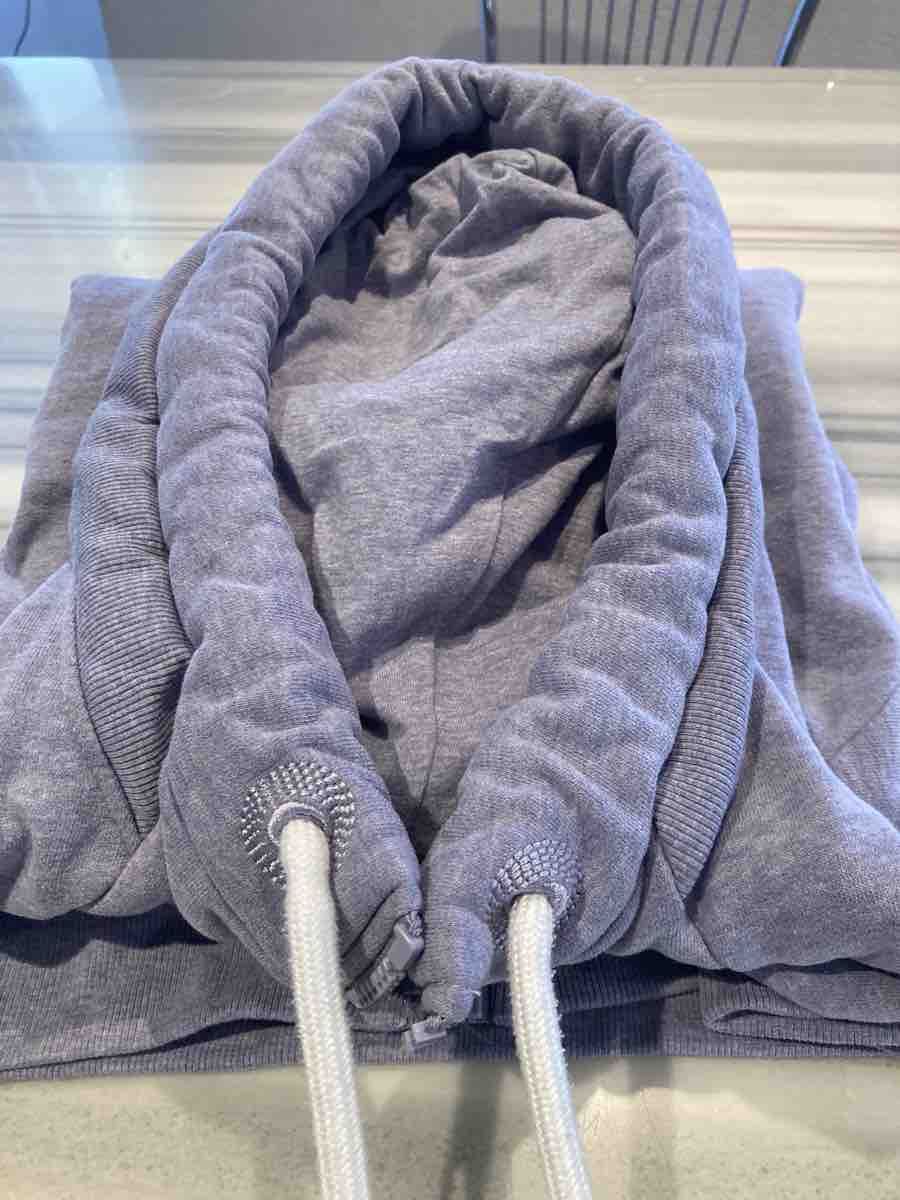 Pulls & Sweat-shirts: Kapuzen Pulli, Reissverschluss Gr.XS – Neuf (Voir description) à Morschach par leonie87 1