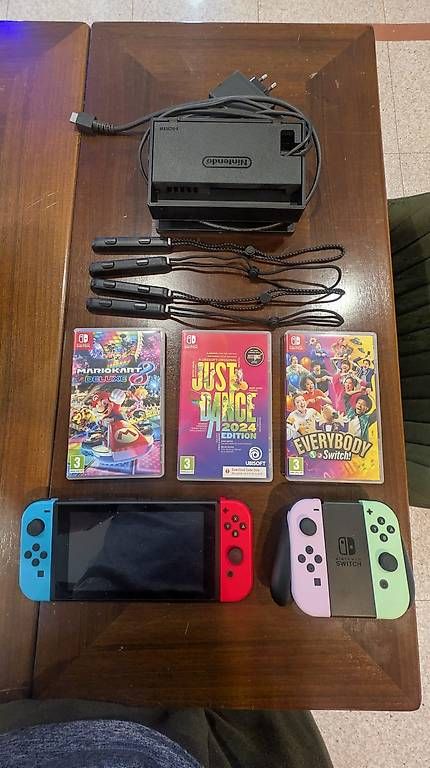 Nintendo Console: Nintendo Switch Completa + Giochi + Accessori – Usato da Roveredo GR venduto da 3D_ZAGA 2