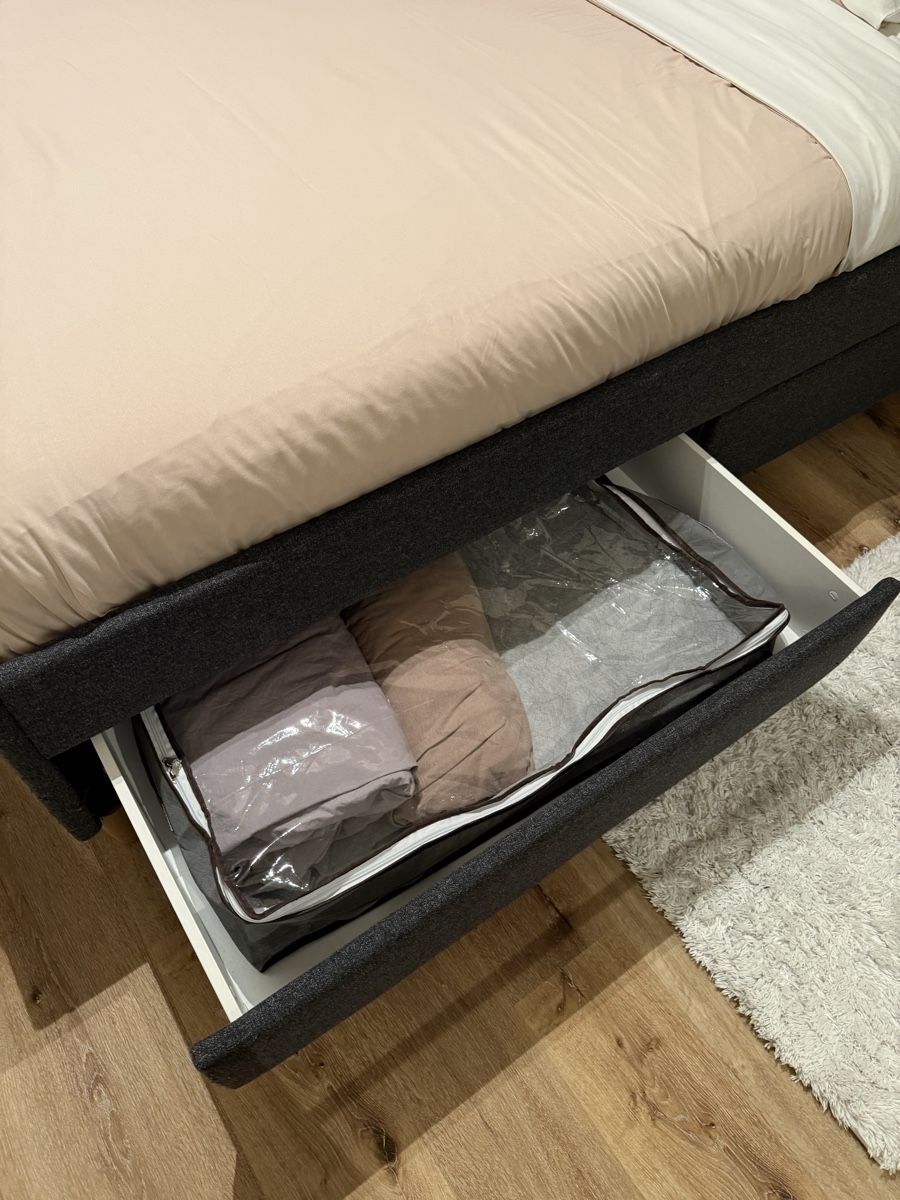Letti: Double Bed with Storage Drawers - Excellent Condition! – Nuovo (secondo la descrizione) da Basel venduto da raf_28z2 4