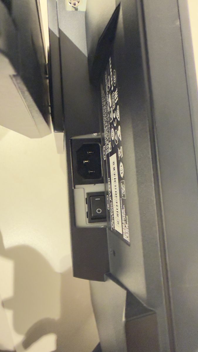 Ecrans: Monitor Eizo  schwarz gebraucht – D'occasion à Baar par Boks82 7