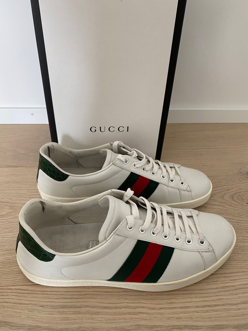 Gucci Scarpe da uomo: Gucci Ace Herrensneaker aus Leder 9 - 43 – Usato da Oberrohrdorf venduto da SMZ00 1