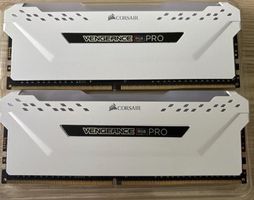 CORSAIR 4x8gb DDR4 3200mhz RAM - 16.20.20.38