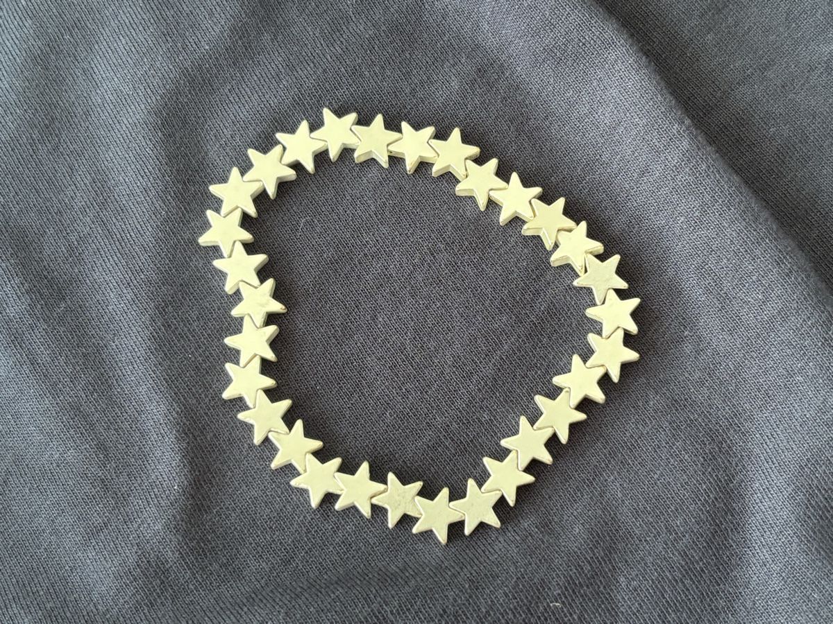 Bracciali & Braccialetti: Modisches Sternarmband, Silberfarben – Nuovo (secondo la descrizione) da Huttwil venduto da graesihu