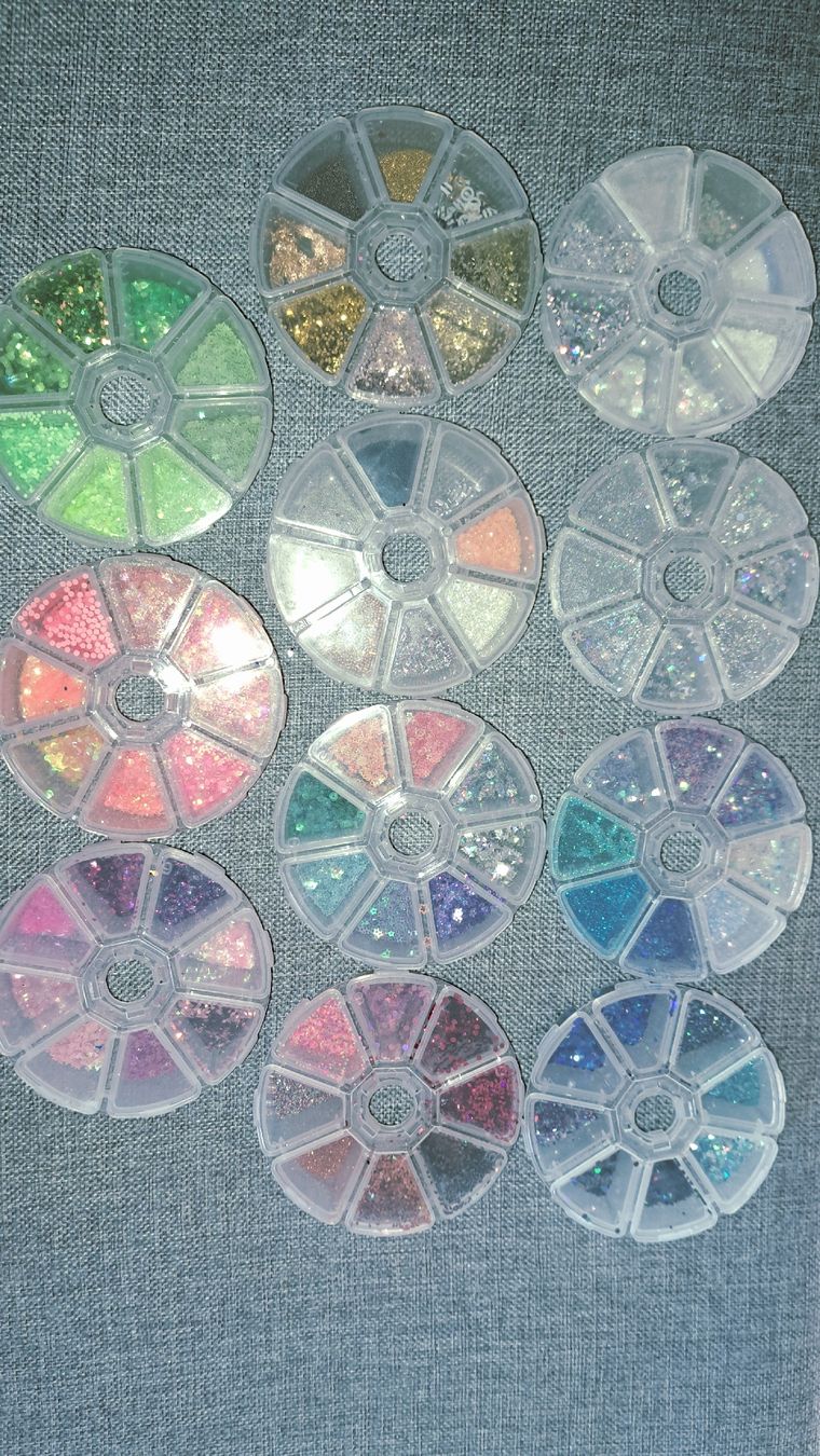 Unghie finte: Gestell mit Nailart – Usato da Büron venduto da ci79 3