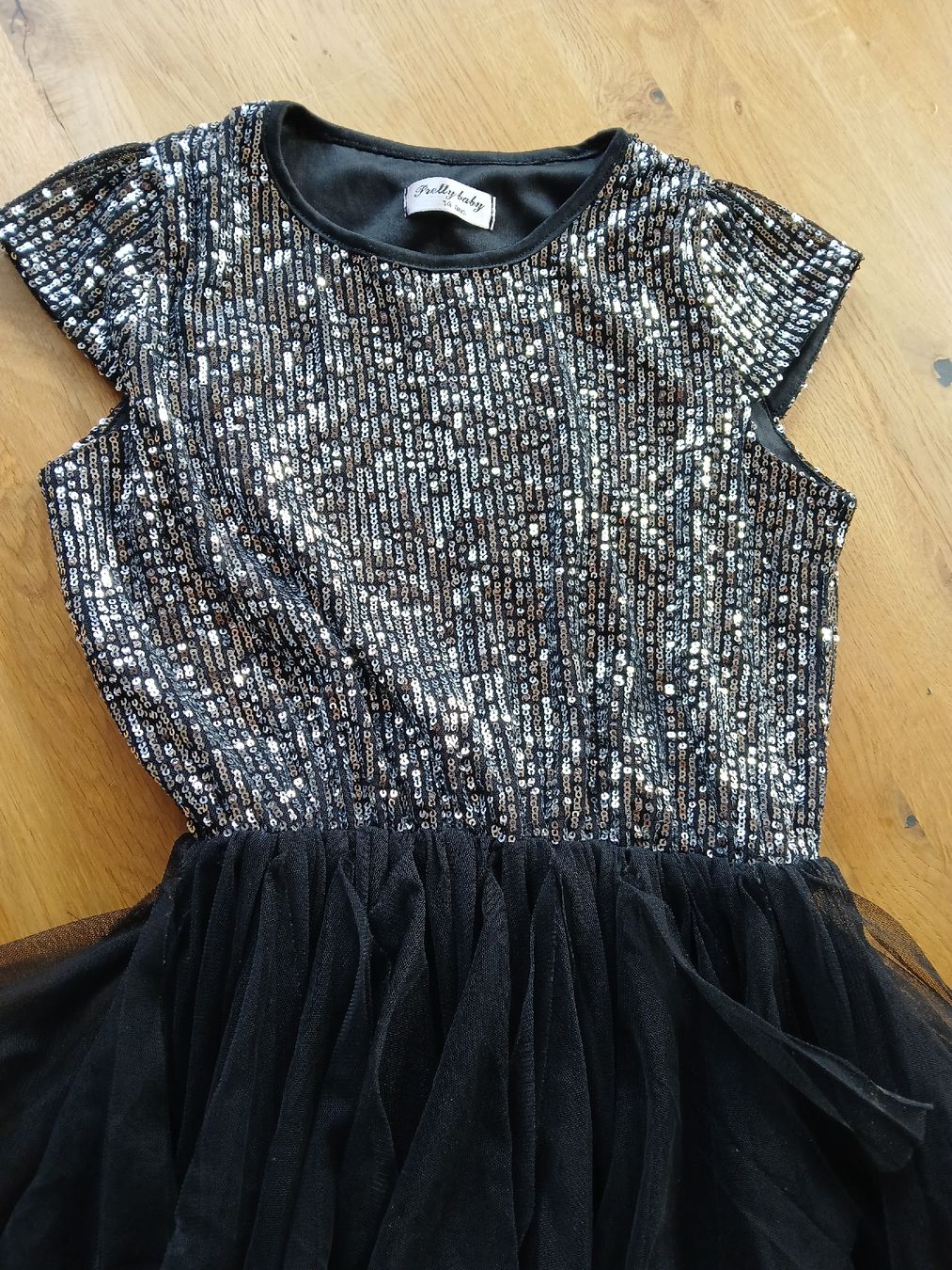 Vestiti & Gonne: Schwarzes Tüllkleid mit Pailletten – Usato da Kleindöttingen venduto da Christina22 2