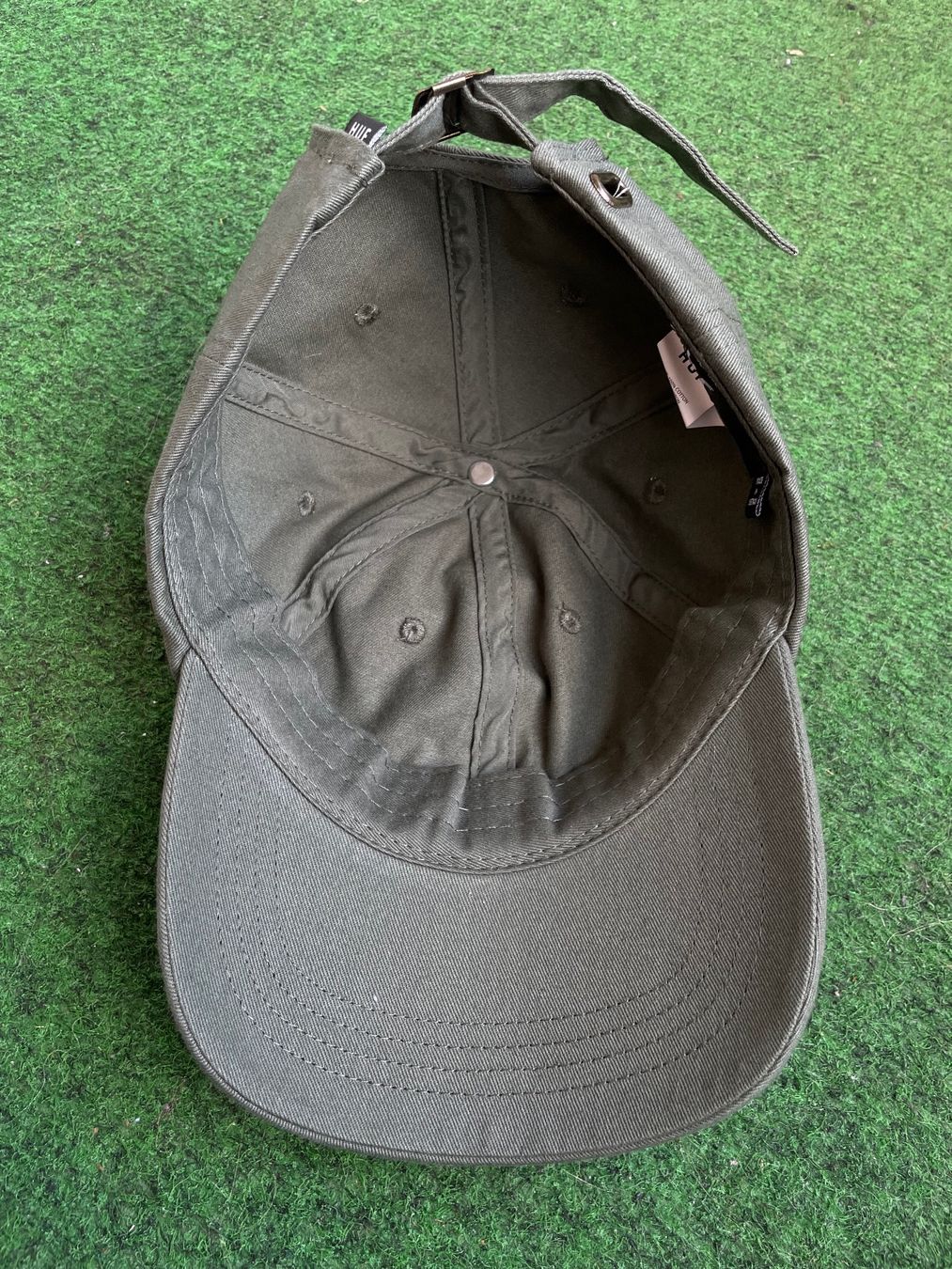Copricapi, berretti & cappellini: Huf Skateboard Snapback Cap Embroidery – Usato da Zürich venduto da le_souk 4