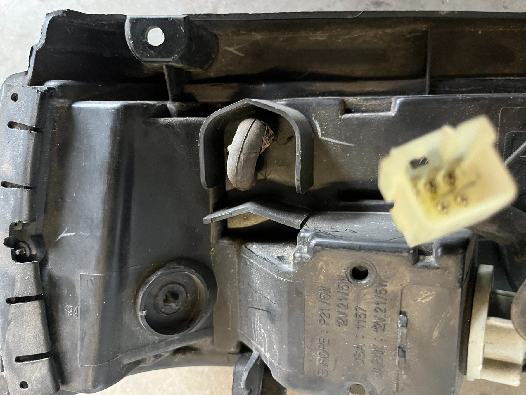 Subaru Tutti pezzi di ricambio auto: Rücklicht Subaru Justy 1.3 – Usato da Dällikon venduto da CH-Schrauber 2
