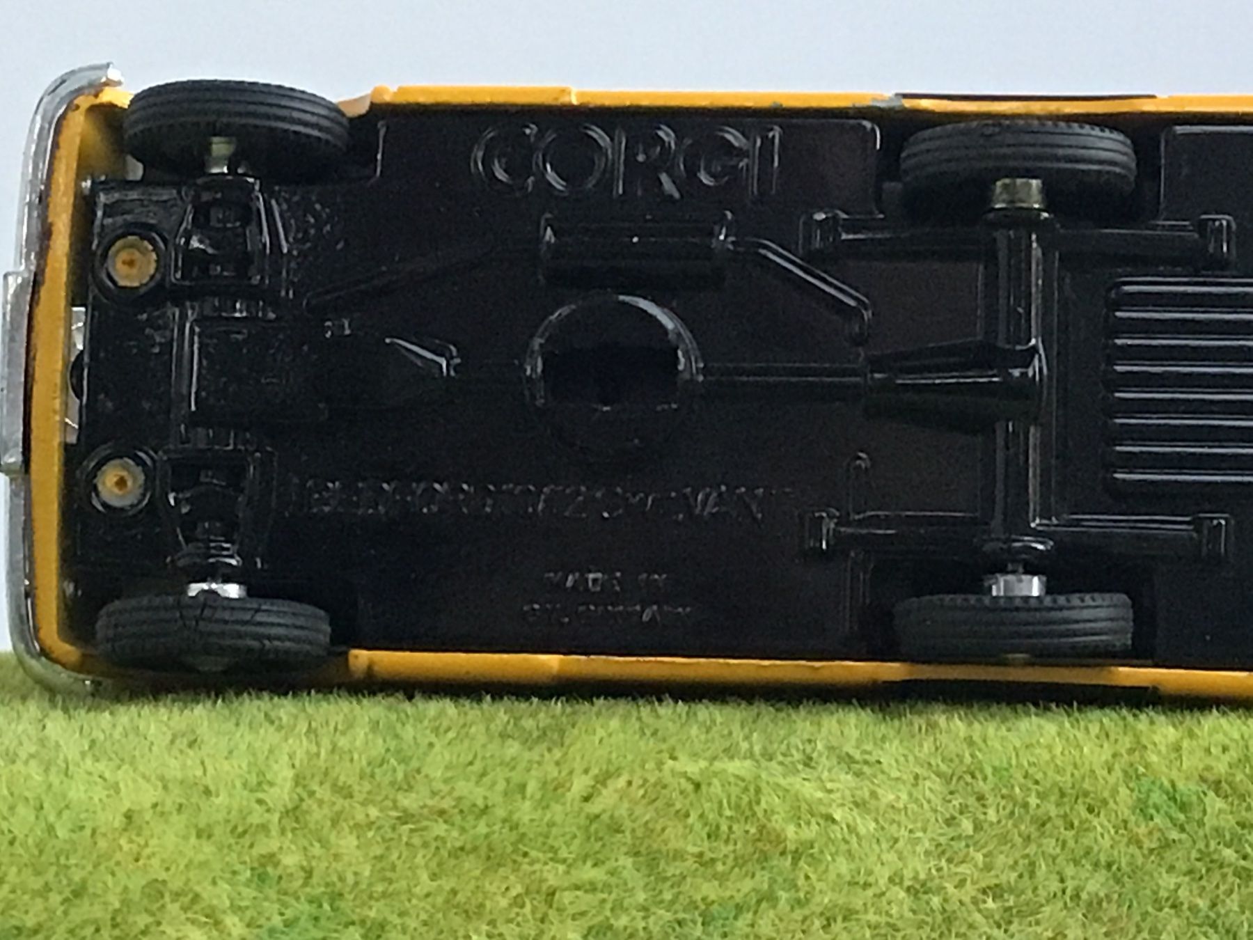 Corgi Toys Modellautos: Corgi Bedford Utilicon Van AA Service - 1:43 – Gebraucht aus Männedorf von Spezial-Modelle 2
