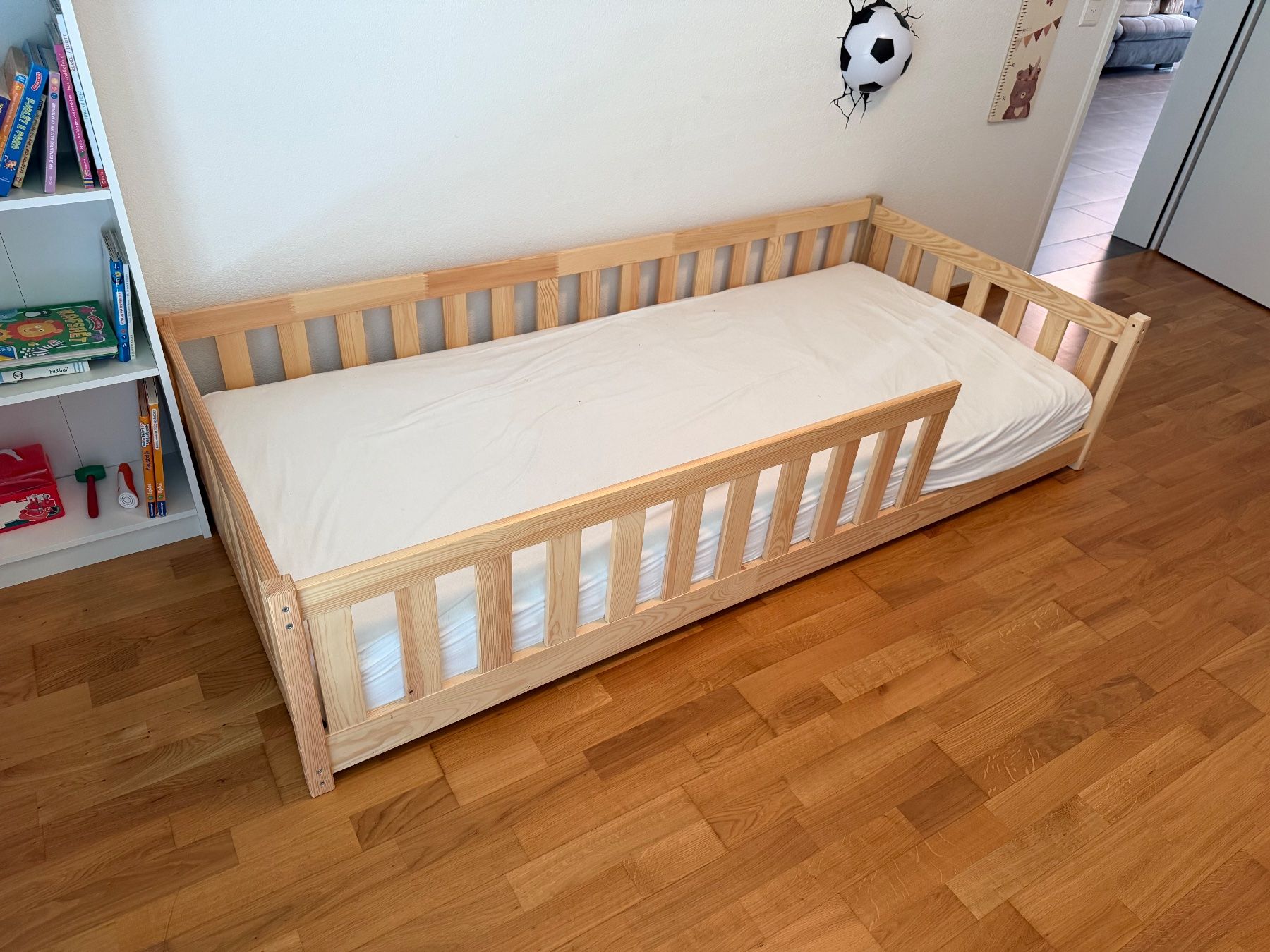 Lits: Bodenbett – D'occasion à Stein am Rhein par Josephiina