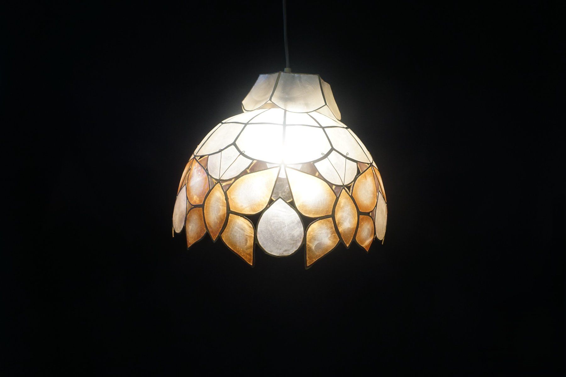 Lampadari & plafoniere: Vintage Hängelampe mit Schmetterlingmuster – Usato da Pratteln venduto da Restwert_Pratteln