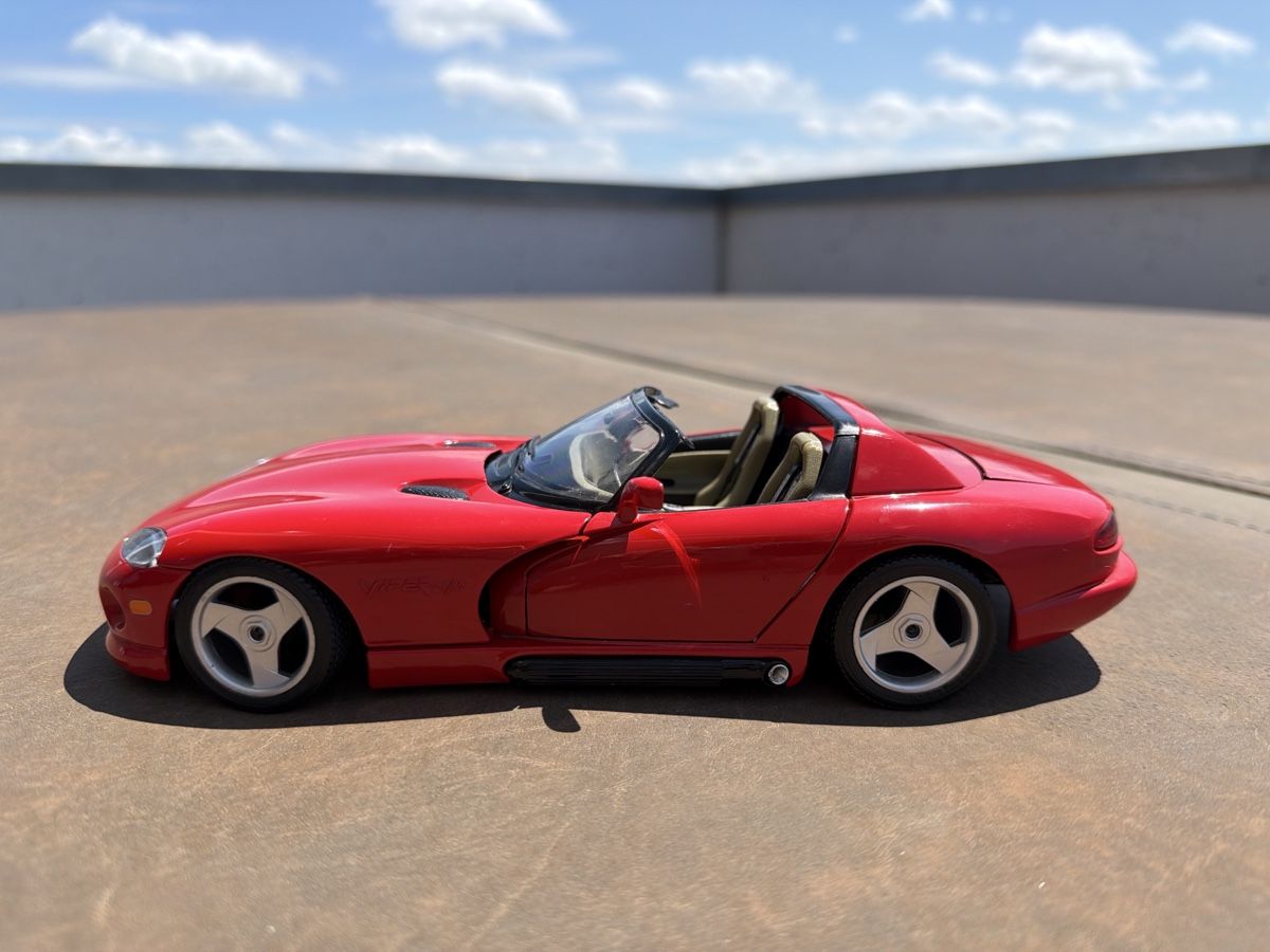 Bburago Modellini d'auto: Dodge Viper RT/10 - 1/18 - Bburago – Usato da Wolfwil venduto da Rolex1 1