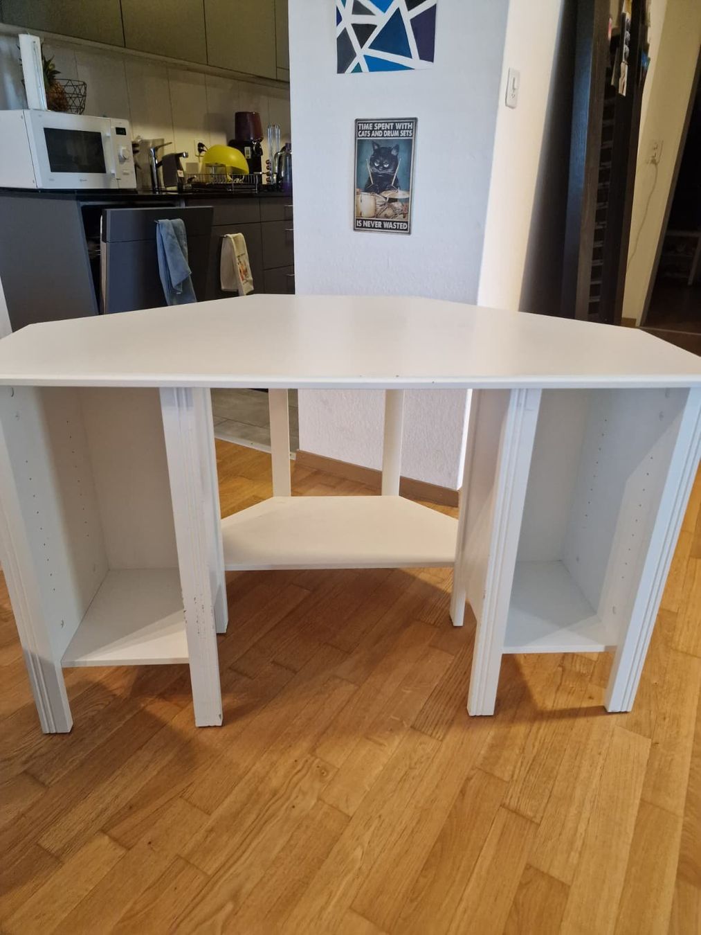 Ikea Scrivanie: Brusali-Schreibtisch – Usato da Oberengstringen venduto da gre_7wv8