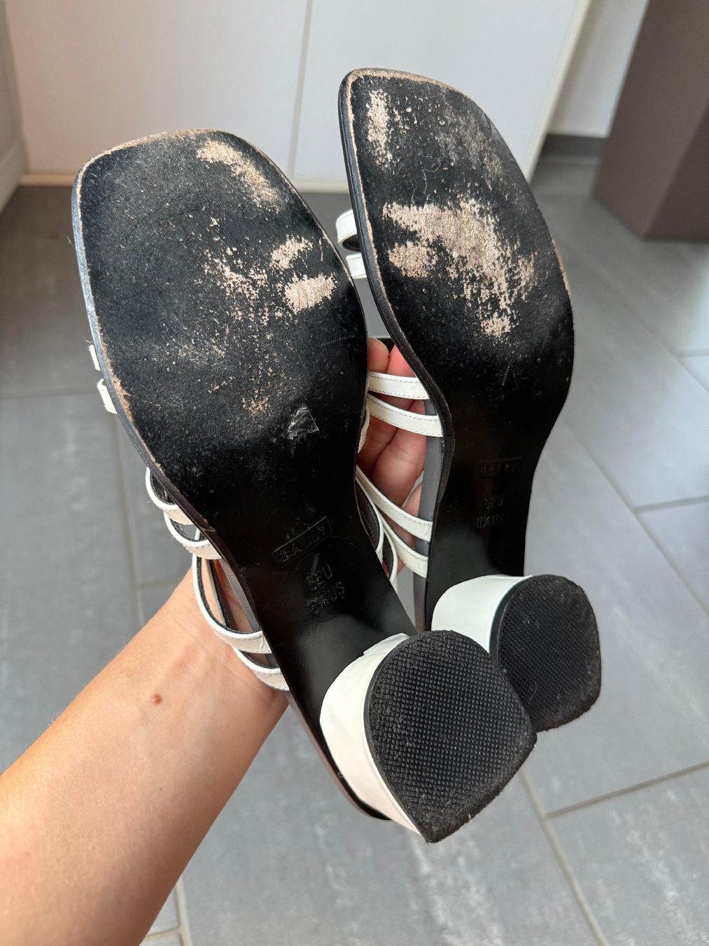 Bally Chaussures femmes: Bally Mules Sandalen Gr.38 – D'occasion à Winterthur par tim_cl8x 6