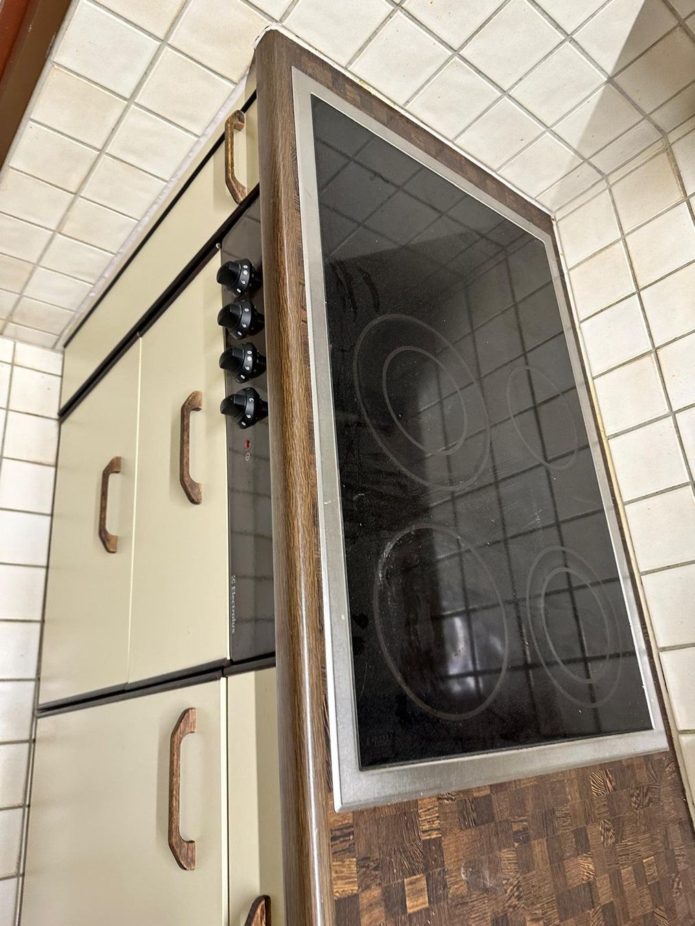 Electrolux Cucine: Glaskeramik Kochfeld Electrolux – Usato da Spreitenbach venduto da Space_X