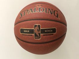 SPALDING GOLD SERIES Basketball Gr. 7