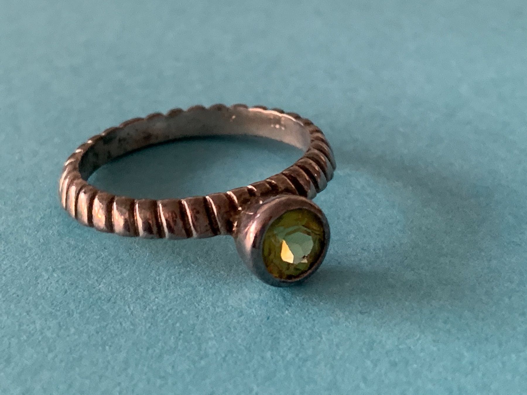 Anelli: Silberring mit grünem stein gr.52 – Usato da Dittingen venduto da Bellevista 1