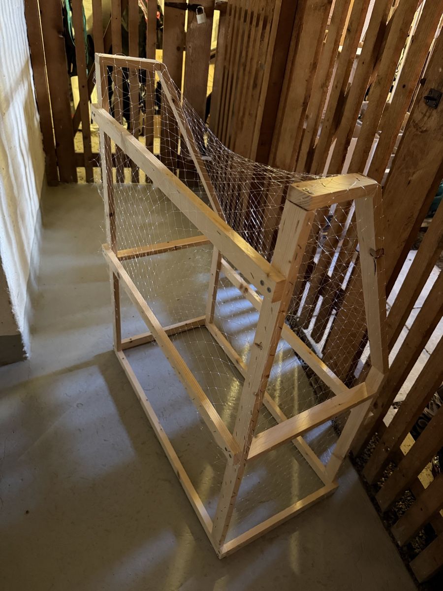Articoli in legno: Holzgestell mit Drahtgeflecht, neuwertig, ca. 85c – Nuovo (secondo la descrizione) da Meilen venduto da ine_s9tf 1