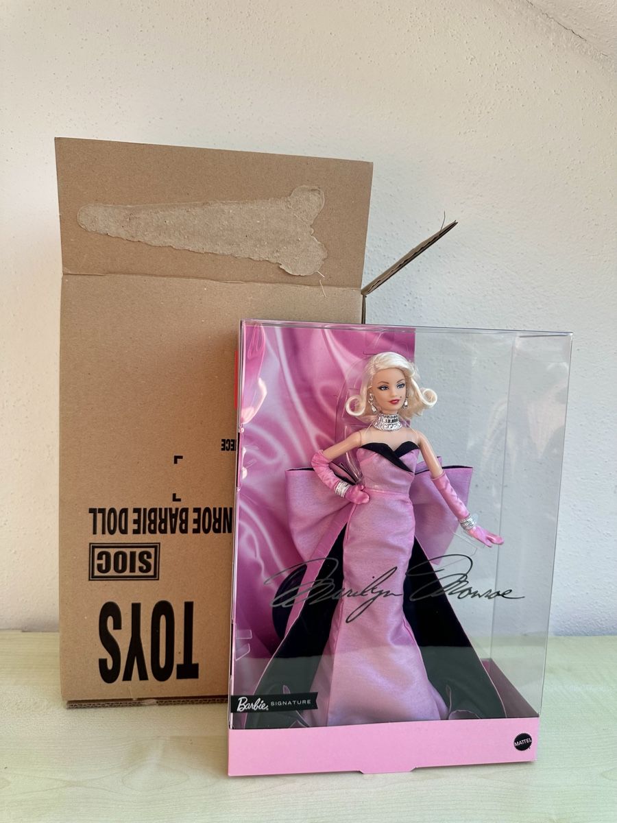 Poupées: Barbie Marilyn Monroe – Neuf avec emballage d'origine à Zürich par Kat_5557 1