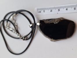 Achat-Anhänger mit Lederband, neu, Unikat. (Black Onyx)