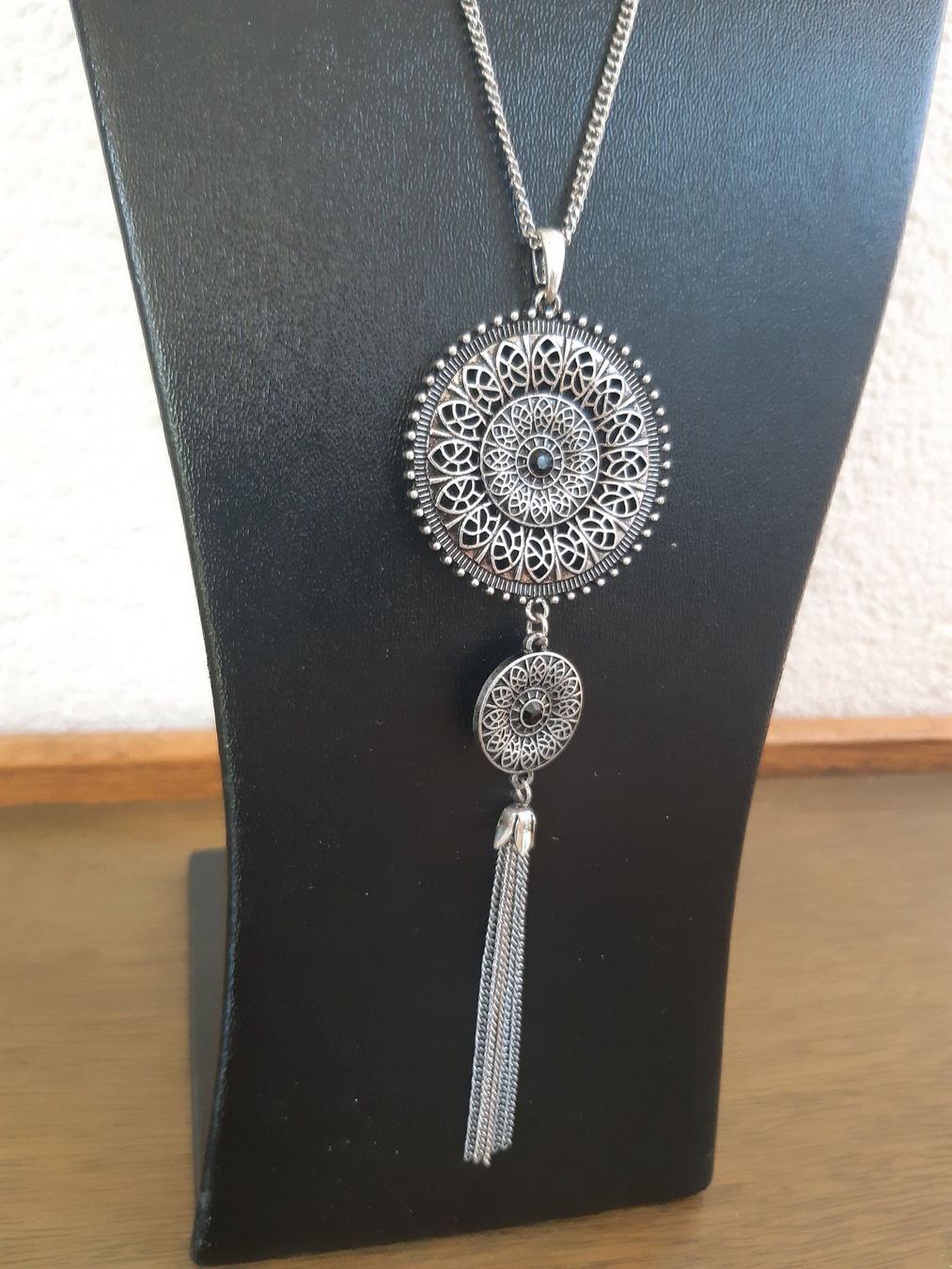 Catenine: Très beau Collier avec Pendentifs - Neuf – Usato da Meinier venduto da Gattuso22 1