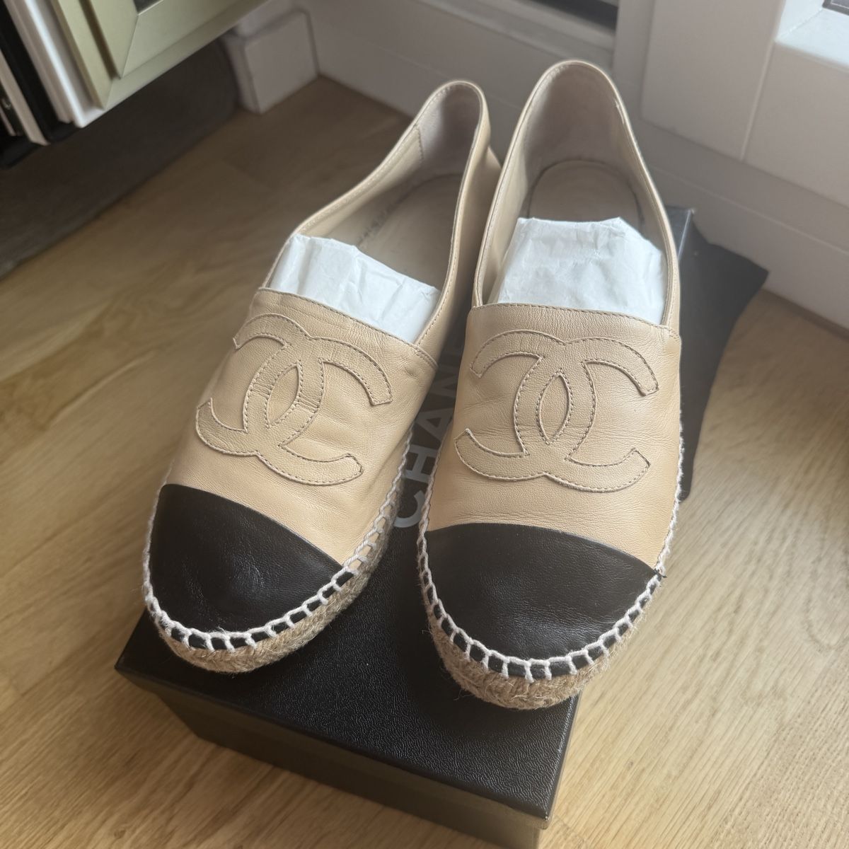 Chanel Scarpe da donna: Chanel espadrilles flats size 38 – Usato da Fribourg venduto da ksu_65bh 1