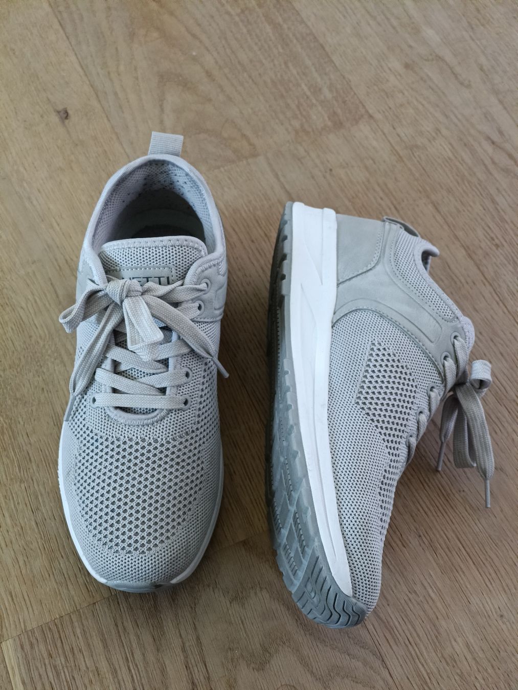 Scarpe per ragazzi: Lanetti Jungen Sneaker, Gr. 40, hellgrau, gut erhalten – Usato da Winterthur venduto da meci02 1