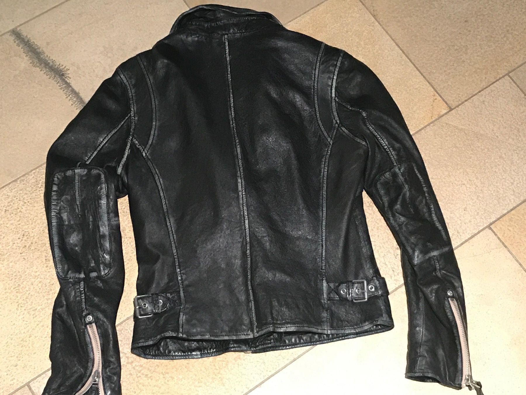 Jacken: Lederjacke kurz Vintage Optik Grösse S – Gebraucht aus Maisprach von Leoli123 2