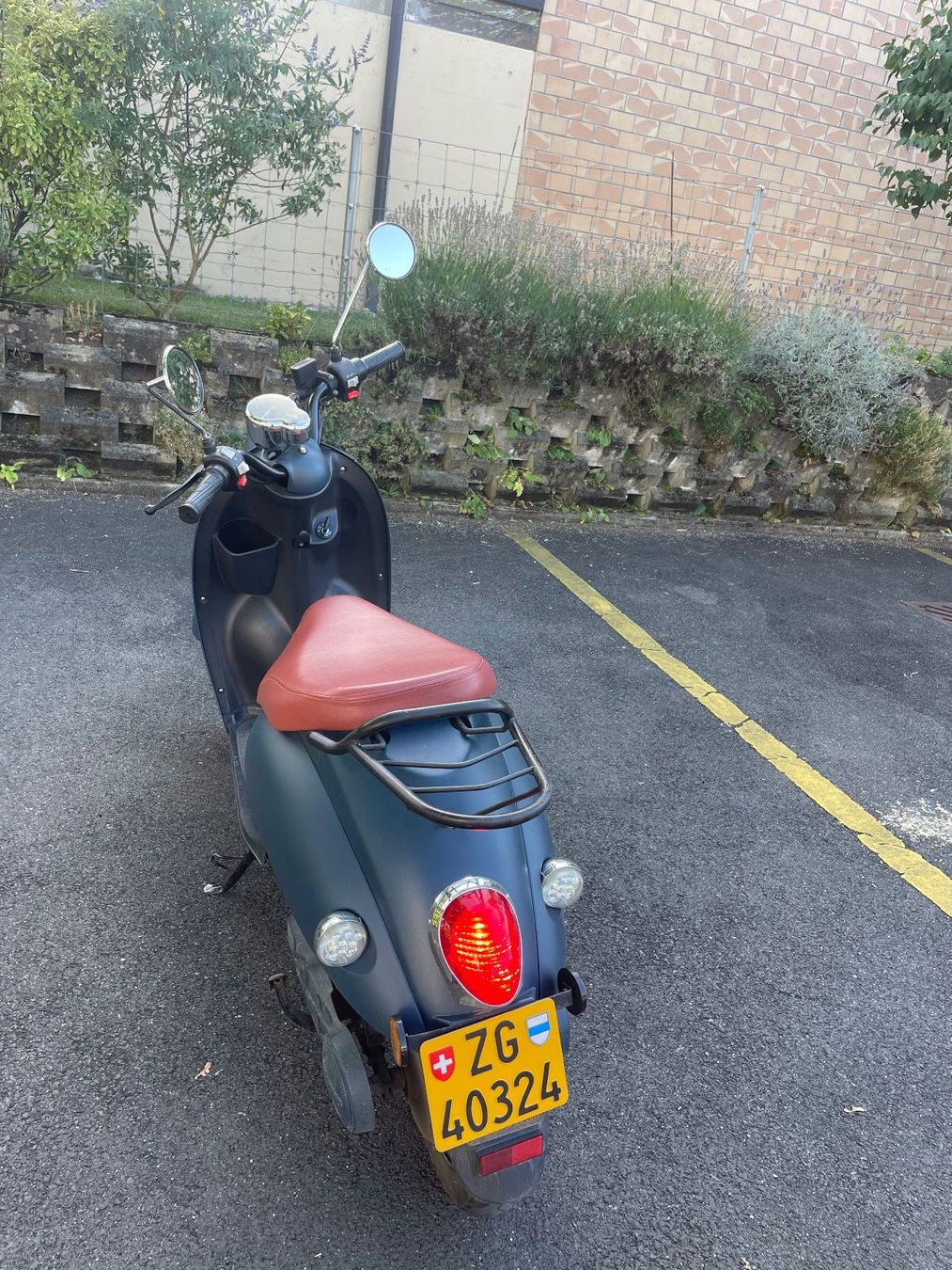 Scooters: Unu Rebell – Gebraucht aus Zug von Akstalder 1