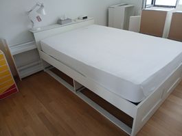 Bett 140x200