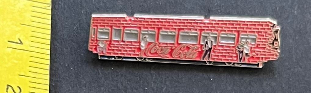 Coca-Cola Plaketten & Abzeichen: Coca-Cola Zugwagen / Pin – Gebraucht aus Ostermundigen von DaxKarten-75
