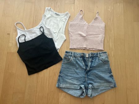 4er Set Oberteile und Jeansshorts Grösse S